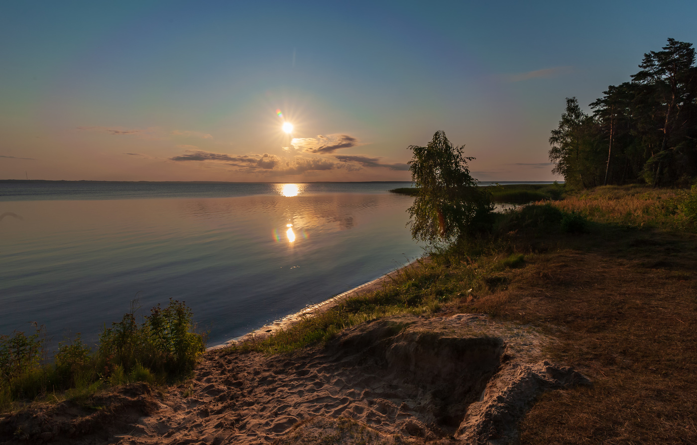 восход на озере Нарочь